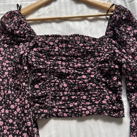 H&M Tops - H&M Floral top